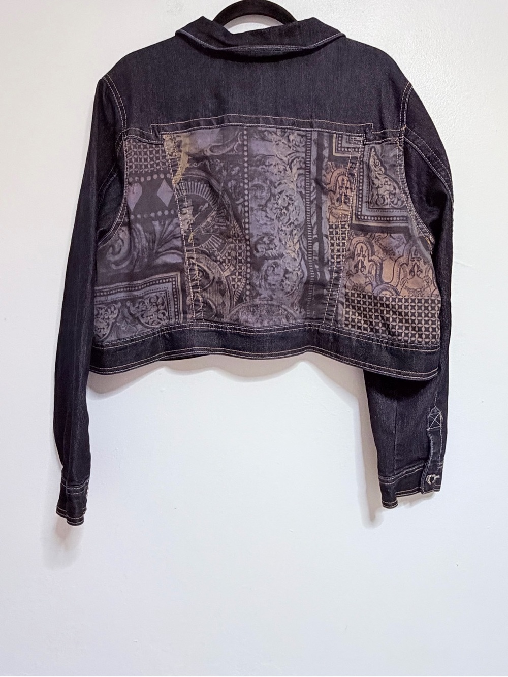 Rocawear Black Denim Trucker Jacket with Patterned Yoke